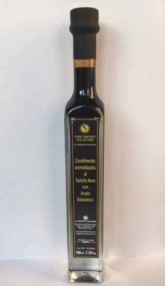 Condimento di aceto balsamico al tartufo nero
